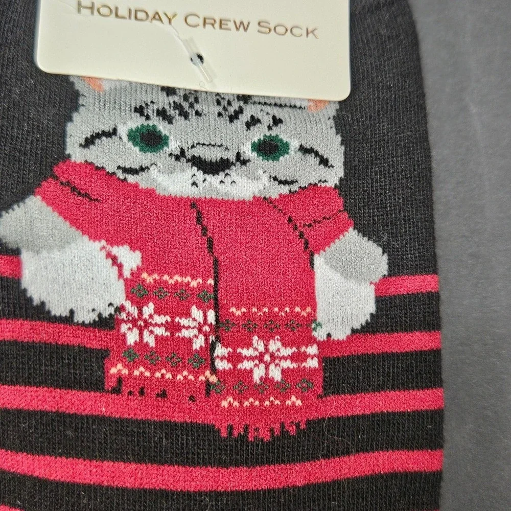 Etitu Holiday Crew Socks 3 Pair Lot Santa Cat Striped‎ Size 9-11 Christmas